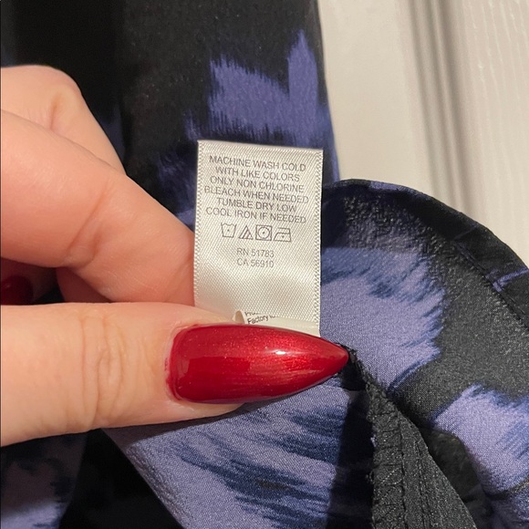 Maurices Black and Blue Floral Blouse - Picture 4 of 6